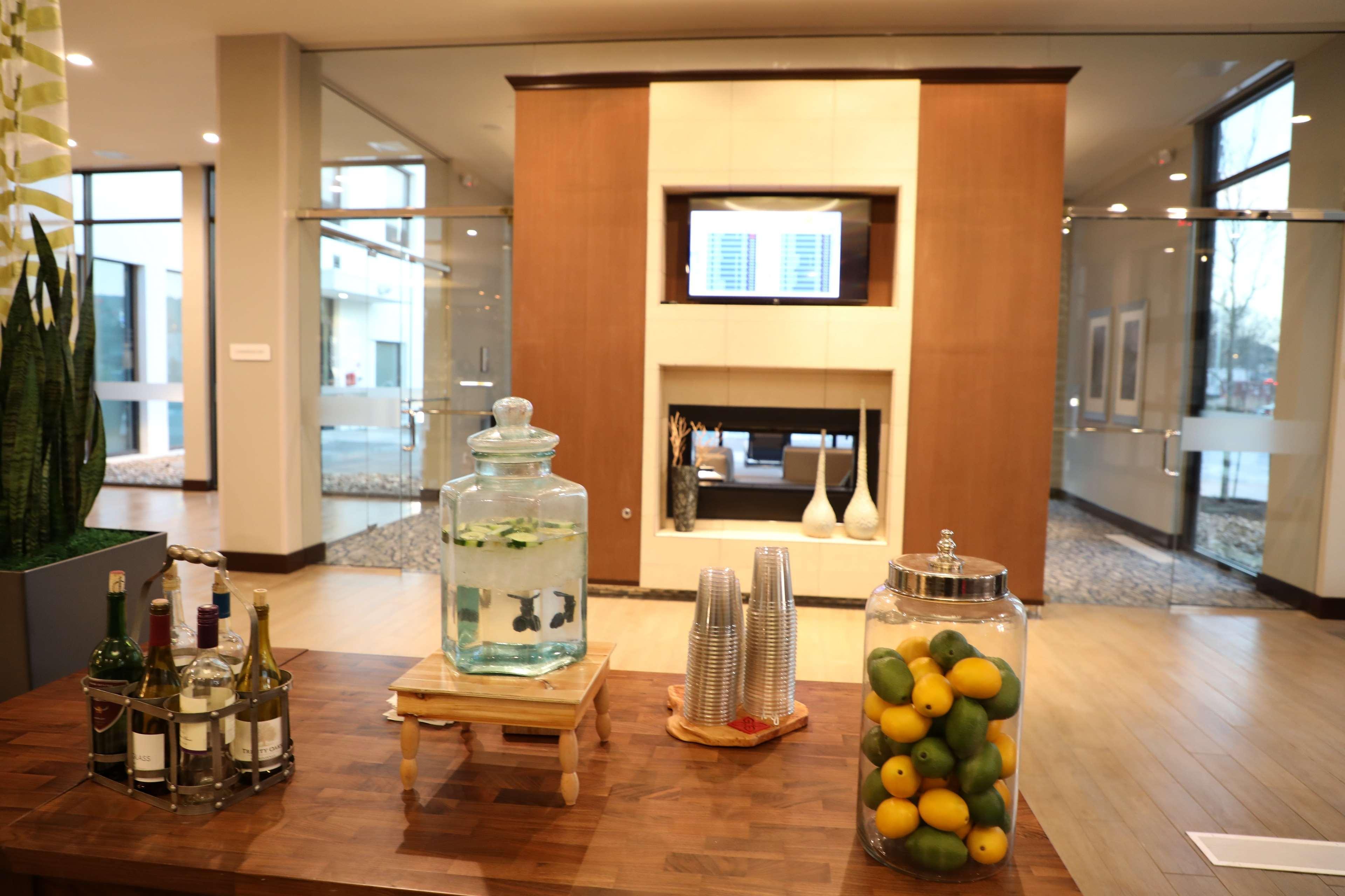 Hilton Garden Inn Austin Airport Extérieur photo